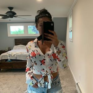 Floral collared button down crop top Size Small